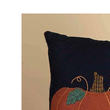 Pumpkin & Acorns Pillow PLAR0060 - The Fox Decor